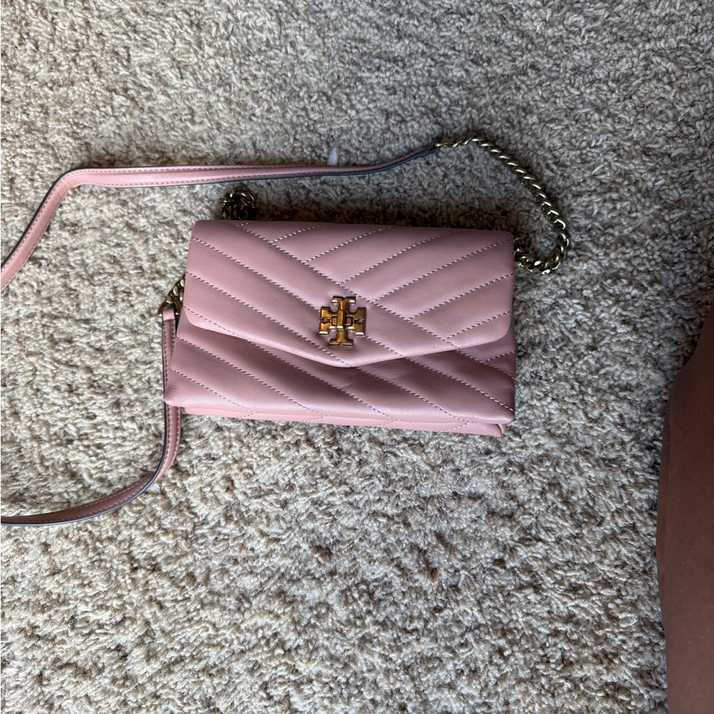 Tory Burch Blush Quilted Crossbody Bag - Picture 2 of 7